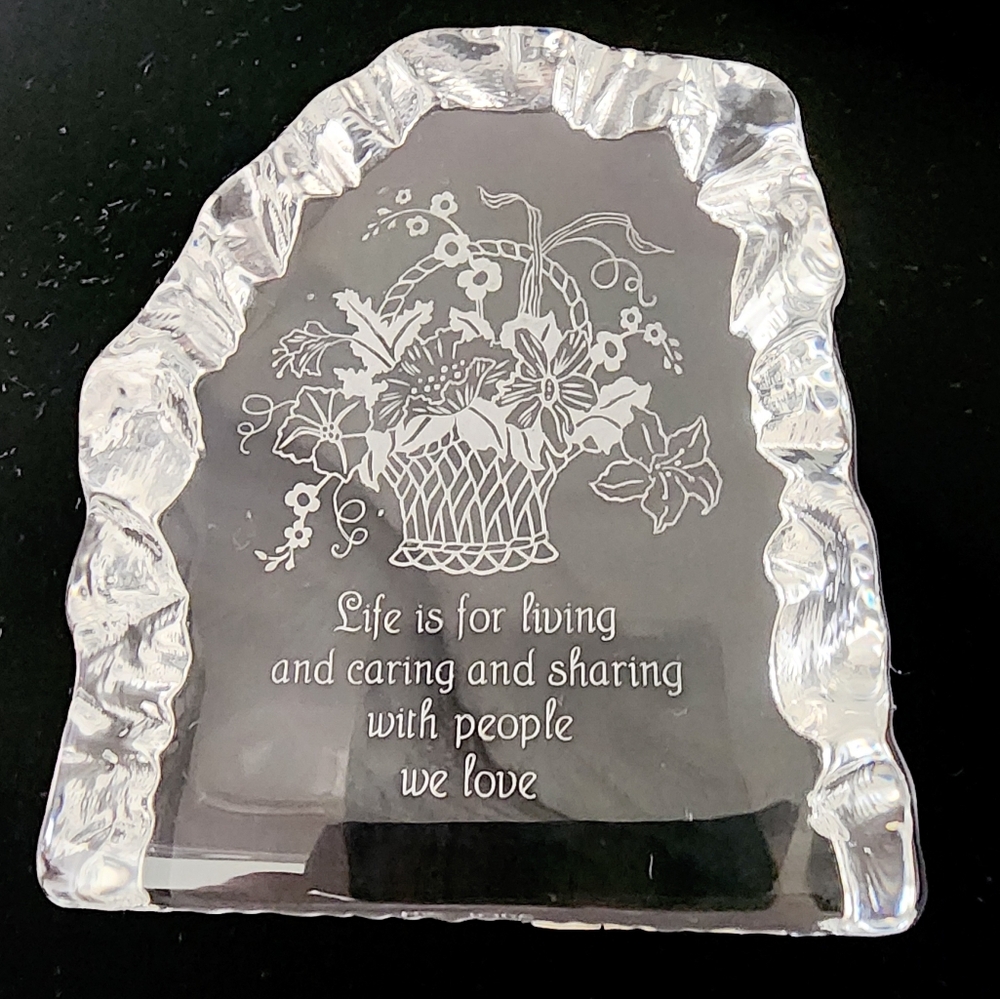 Hallmark‎ Crystal paperweight